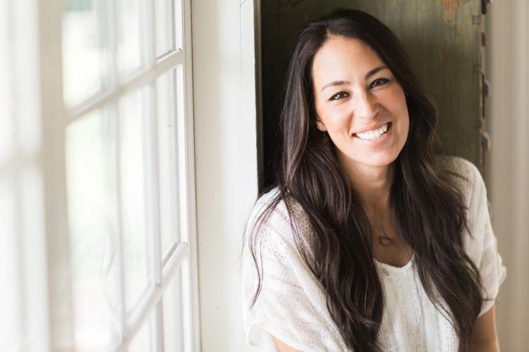 TV and Reality Star Joanna Gaines Body Measurements