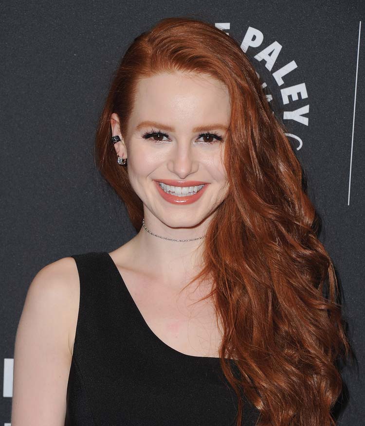 Actresse Madelaine Petsch | Body Measurements